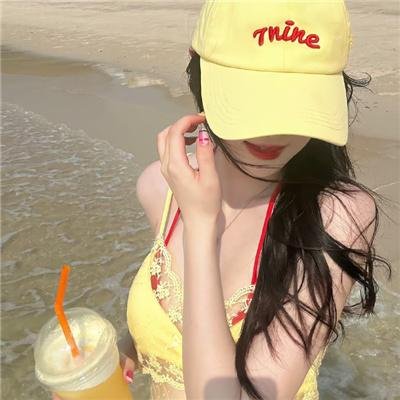 绕场一周 海报